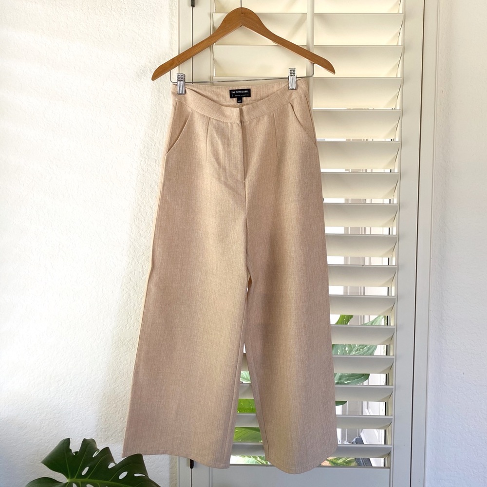 Light beige/pink slacks